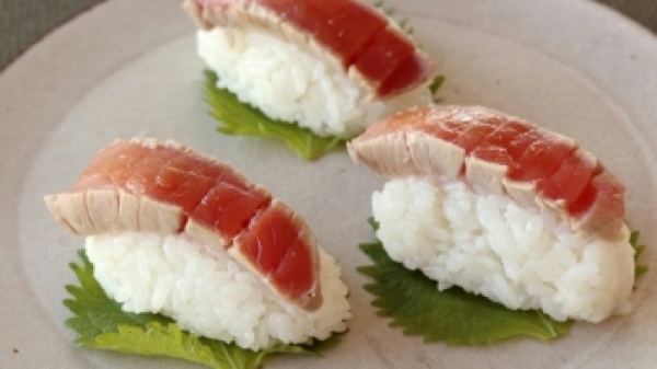 炙りマグロのひとくち寿司の画像