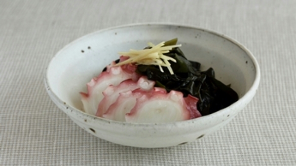 わかめとタコの三杯酢の画像