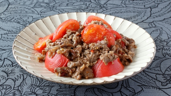 牛トマピリ辛炒めの画像