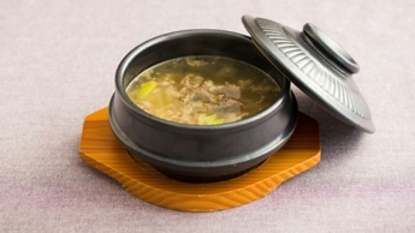 牛小間のテール風スープの画像