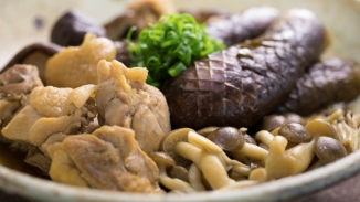 鶏肉と秋野菜の煮物の画像