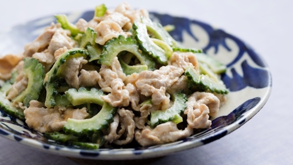 豚しゃぶとゴーヤーのごまみそ和えの画像