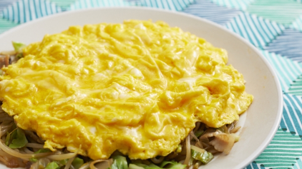 野菜炒めのとろとろ卵のせの画像