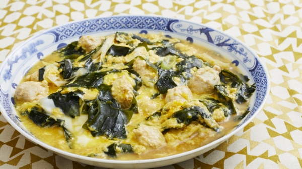 わかめと鶏団子の中華風卵とじの画像