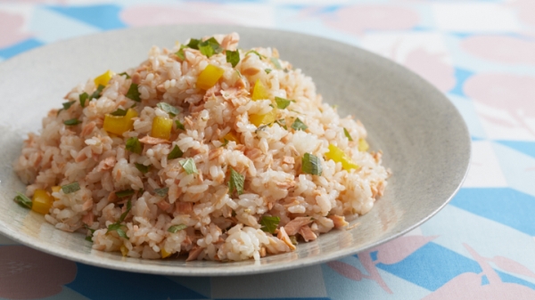 鮭とパプリカの混ぜ寿司の画像