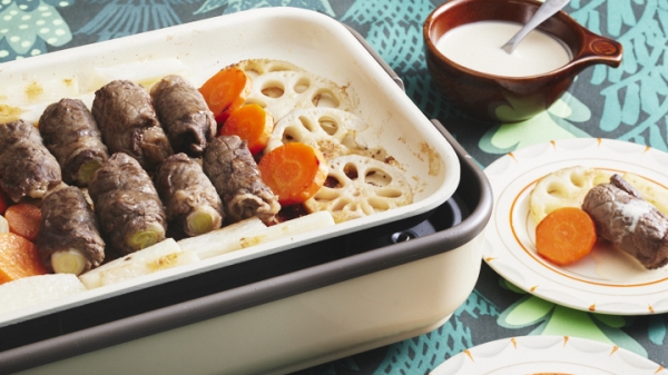 ねぎ巻き牛肉と根菜のホットプレートグリルの画像