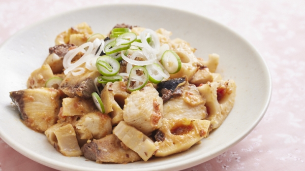 ぶりとれんこんの梅みそ炒めの画像