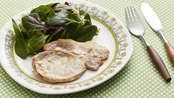 豚ロースのガーリックハーブオイル漬けの画像